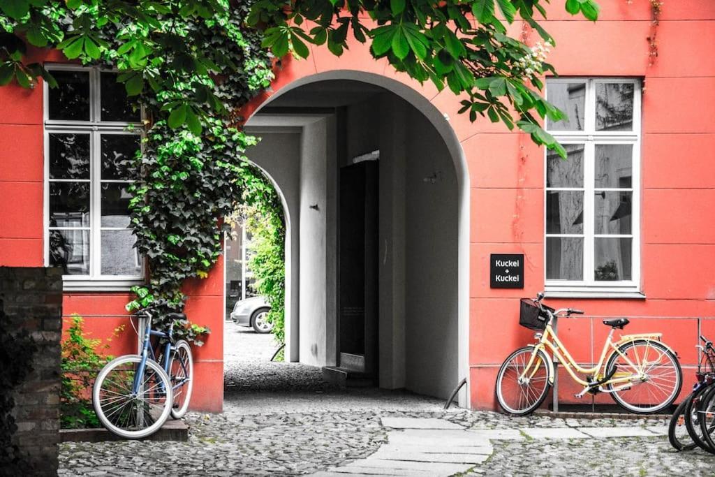 Private In The Center Of Berlino